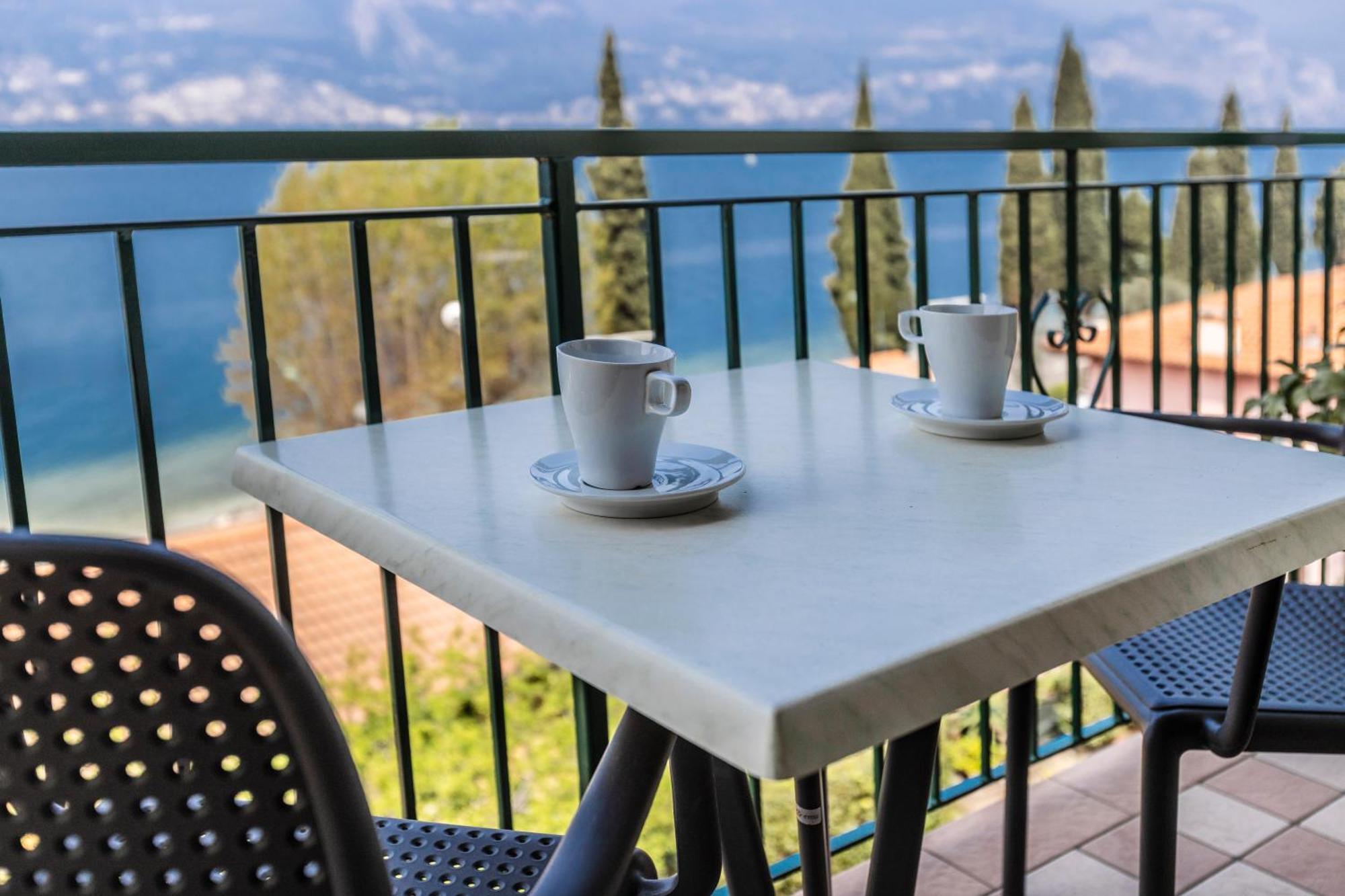 Residence Solei Brenzone sul Garda Exterior foto